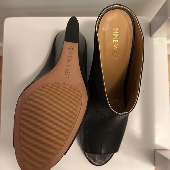 BN NINE WEST WEDGES - Picture 2 of 2